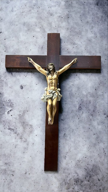 Cristo Vivo Crucificado de Olot - Arte Religioso Exclusivo