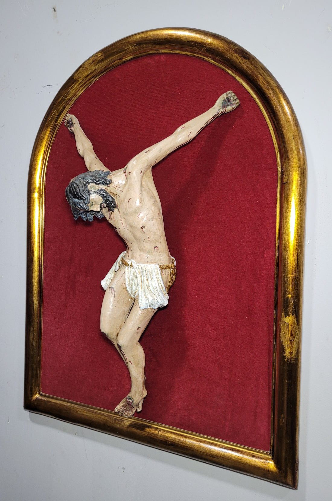 Cristo en Terracota: Elegancia y Espiritualidad en Tu Hogar